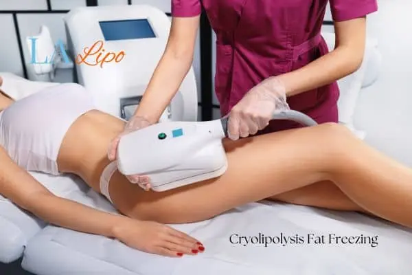 Woman receiving coolsculpting Southampton treatment on her thighs